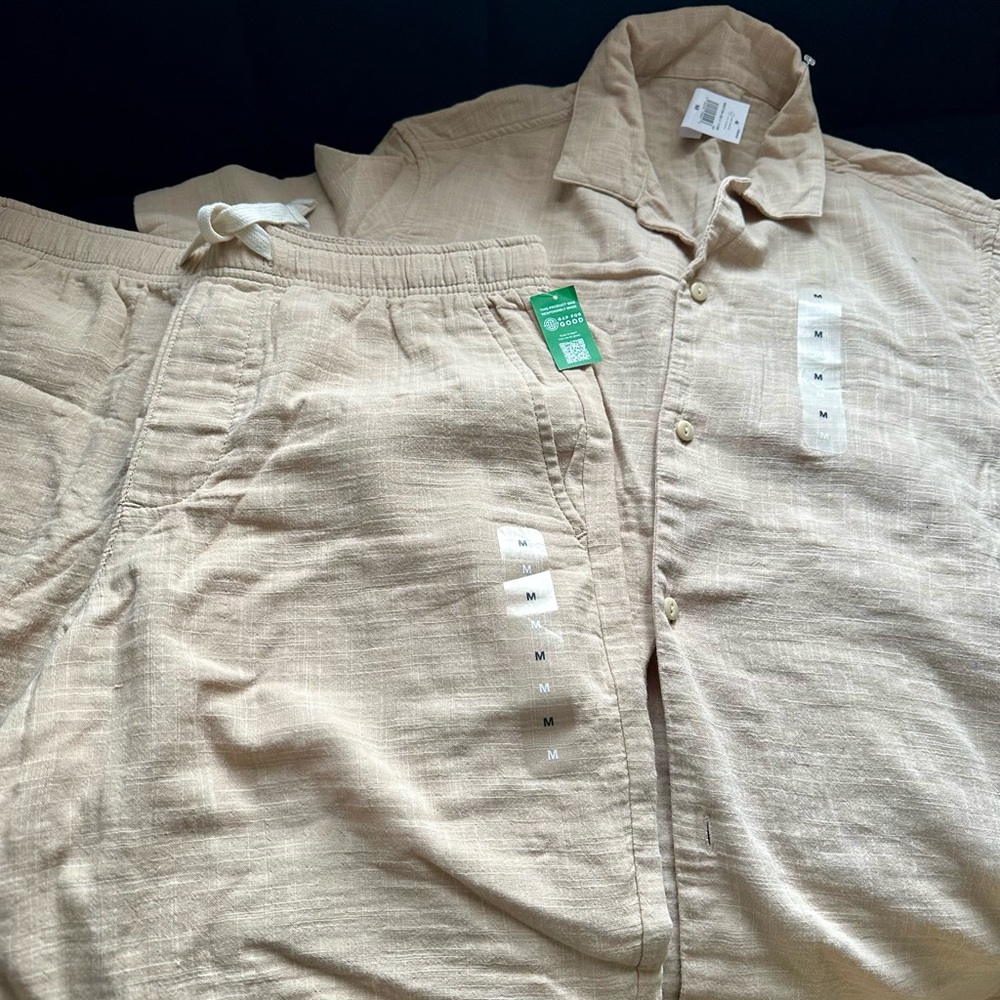GAP Natural Linen Shorts and button down